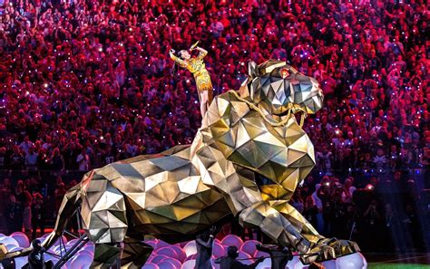 Katy Perry's Super Bowl set joins long, strange halftime show history ...