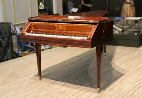 The V&A Museum exhibits one of the National Museum’s TOP items – Mozart's piano - National museum