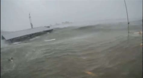 Before and After of Horseshoe Beach, Florida Storm Surge : r/weather