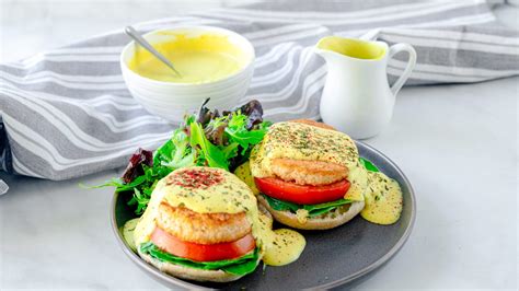 Easy Vegan Eggs Benedict - Wow, It's Veggie?!