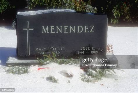 Snow covers the grave site of Jose and Kitty Menendez January 10 ...