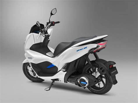 Honda PCX Electric Scooter Unveiled At Tokyo Motor Show 2017