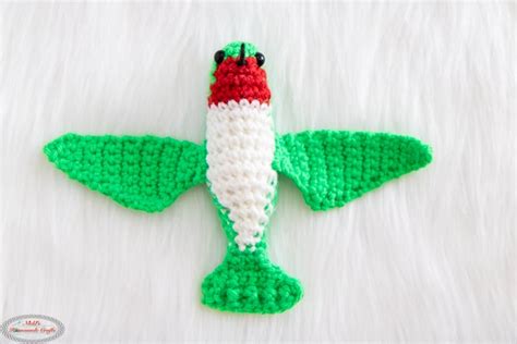 Realistic Free Crochet Hummingbird Pattern - Nicki's Homemade Crafts