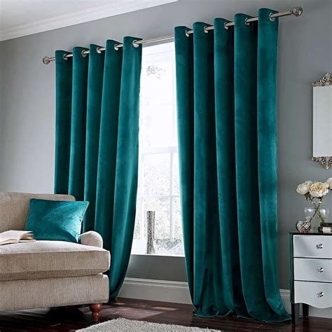 Pin by Sandu Teodora on Draperii | Teal living rooms, Blue curtains living room, Curtains living ...