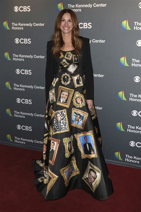 Julia Roberts Wears Dress Covered in George Clooney Photos