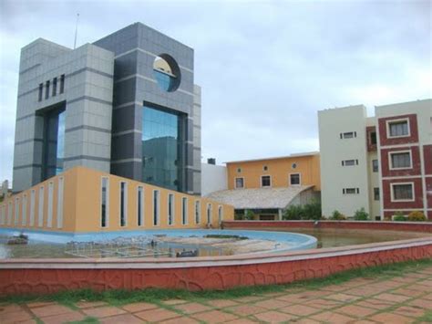 KIIT University : Campus Tour - Student Stories