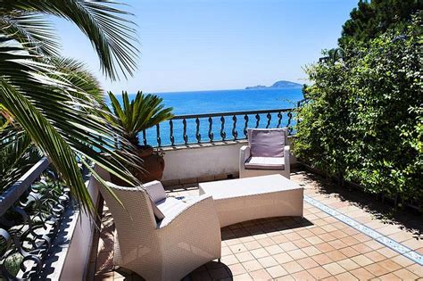 Grande Albergo Miramare Pool: Pictures & Reviews - Tripadvisor