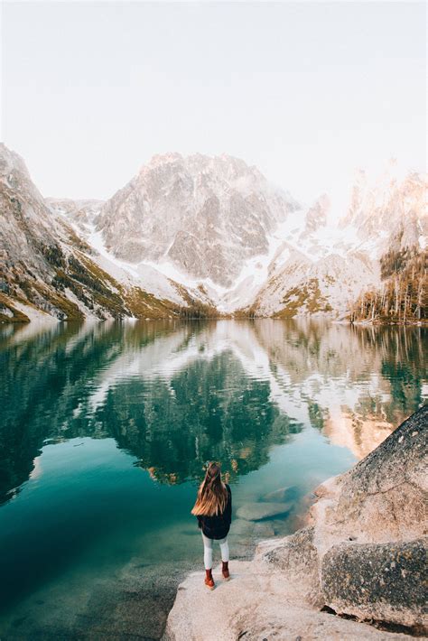 Colchuck Lake Hike: What To Expect During Sunrise | Washington hikes ...