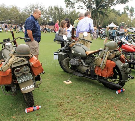 Two Vintage American Military Motorcycles Editorial Photography - Image of green, army: 33311742