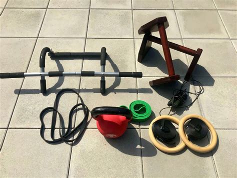 Calisthenics Equipment: Alles was du als Anfänger für Zuhause brauchst ...