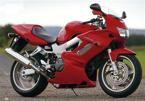 Sports Cycle: Honda VTR1000 FireStorm, Sweet & Comfort