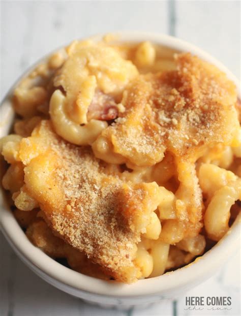 Baked Macaroni and Cheese with Bacon | Here Comes The Sun