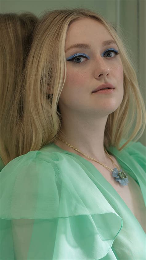 1081x1920 Resolution Dakota Fanning in Green 1081x1920 Resolution Wallpaper - Wallpapers Den