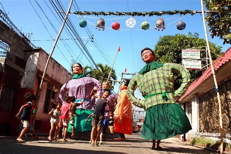 Higantes (Giants) Festival is a Unique Procession | Travel to the Philippines