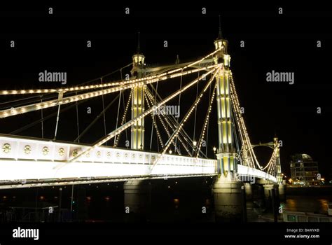 Albert Bridge London at night Stock Photo - Alamy