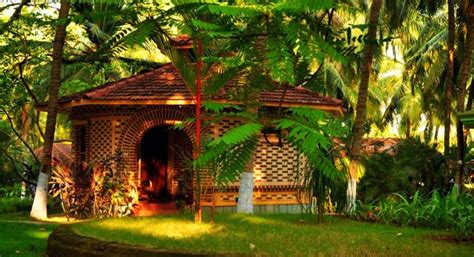 13 Kerala's Best Hotels & Resorts That Offers Best Ayurveda Facilities