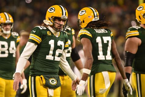 Look: Aaron Rodgers' Message For Davante Adams Is Going Viral - Athlon Sports