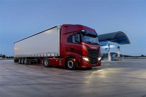 IVECO S-WAY | Drive the new way