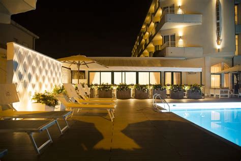 Forte dei Marmi Hotel | Grand Hotel | Official Website