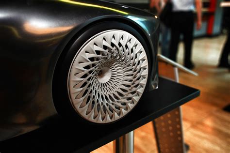 3D Printed Tire Rims - Mercedes Concept [5511 x 3674] : DesignPorn