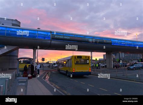 Manchester airport rail and bus station hi-res stock photography and images - Alamy