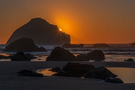 Photo of The Week 2nd March 2020 2nd Place A fun night at Bandon Beach, Oregon by Michael Ryno ...