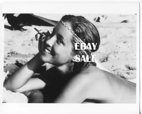 VINTAGE ORIGINAL DONNA RICE Sexy Busty Photo HOT Smoking on Beach GaRy ...