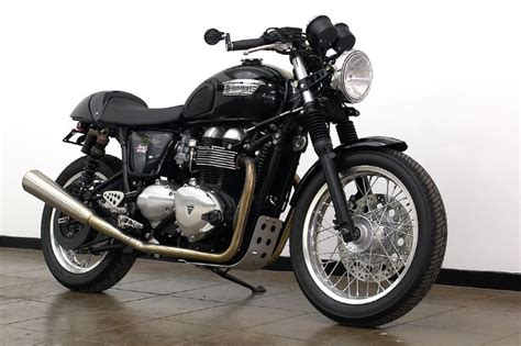 2013 Triumph Thruxton 900 Custom | Bike-urious