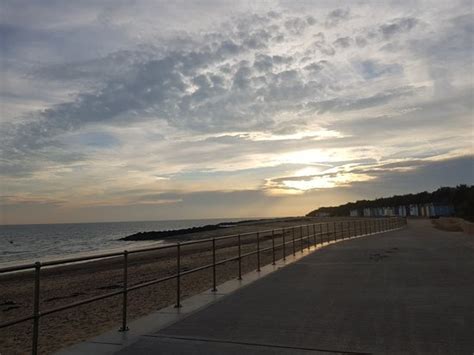 Clacton-on-Sea Beach - 2021 All You Need to Know Before You Go (with Photos) - Clacton-on-Sea ...