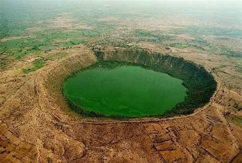 Maharashtra Famous Lonar Lake History ।Tourism News in Hindi Samachar | Tourism की ताज़ा खबरे ...