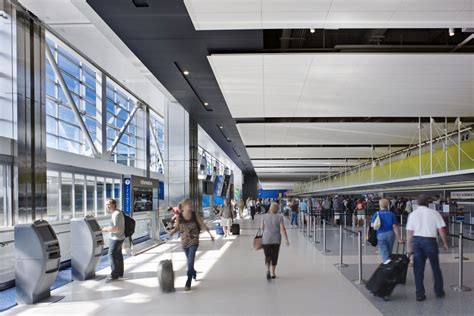 Detroit Metropolitan Wayne County Airport, North Terminal | Gensler - Arch2O.com