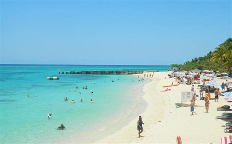 Doctors Cave Beach Club – Come Discover Jamaica