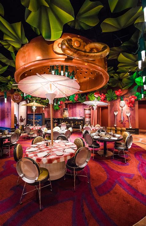 Top 14 Best Themed Disneyland Paris Restaurants - Disney Tourist Blog