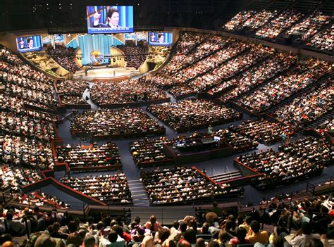 Come Hell or High Water: Inside Joel Osteen's $60 Million Megachurch Empire | E! News