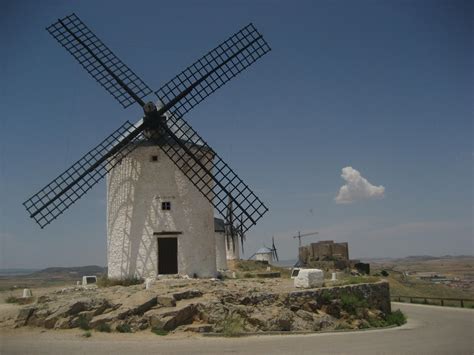 Kronicle: The Windmills of Consuegra