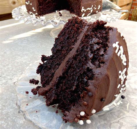 Chocolate Fudge Cake - i am baker