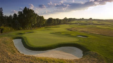 Oakmont Country Club Course Tour Photos | Golf digest, Golf, Golf courses