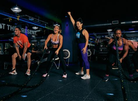 The Benefits of Aerobic Exercise Classes - Crunch