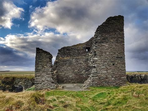 The Castle of Old Wick, Caithness - Adventures Around Scotland