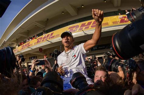 F1: Overwhelmed' Hamilton wins sixth world title | ABS-CBN News