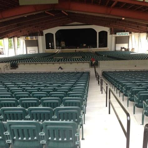 Inside Meadowbrook Amphitheatre GILFORD 🇺🇸