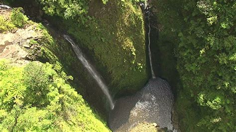 Waterfalls On The Hamakua Coast, Pololu, Hawaii Stock Footage Video ...