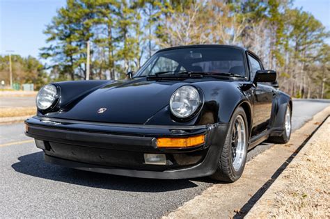 1985 Porsche 911 Carrera Coupe – Muscle Vintage Cars