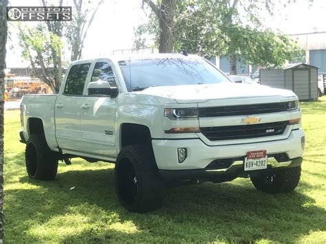 2018 Chevrolet Silverado 1500 with 22x12 -44 Hostile Fury and 33/12.5R22 Atturo Trail Blade Mt ...