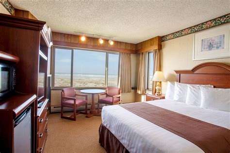 Seaside Hotel Ebb Tide Resort Guest Rooms | Oceanfront