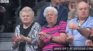 People Clapping GIF - Find & Share on GIPHY