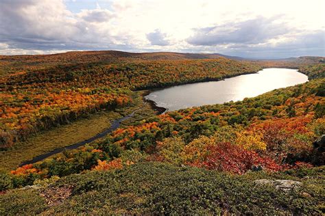 Lake of the Clouds XIX Photograph by Nicholas Miller | Fine Art America