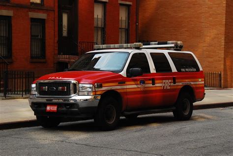 FDNY Fire Prevention | 2003 Ford Excursion FM03080 | Triborough | Flickr