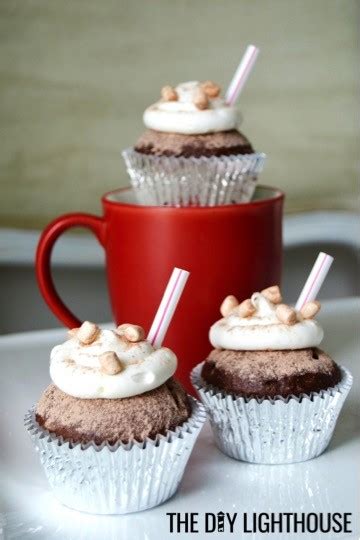hot-chocolate-cupcakes-mug - The DIY Lighthouse