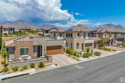 About Summerlin | Schools, Demographics, Things to Do - Homes.com